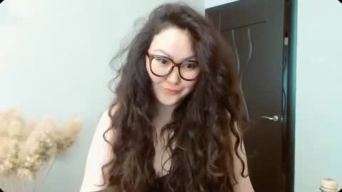 Snapshot of dalidayes chatting on 04-05-26, 06:32 Dali online show from 04-05-26, 06:32