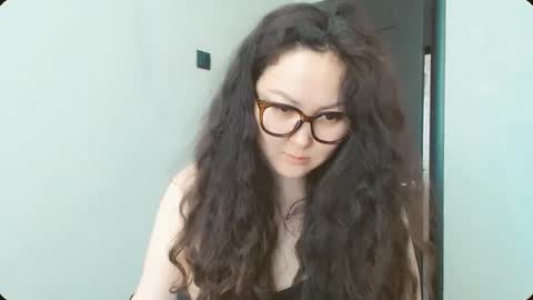 Snapshot of dalidayes chatting on 04-13-26, 05:35 Dali online show from 04-13-26, 05:35