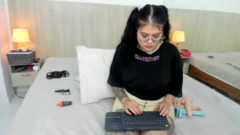 Snapshot of damaris_ponce chatting on 07-07-26, 07:23 Damaris Ponce online show from 07-07-26, 07:23