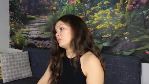 Snapshot of damedefeu chatting on 12-04-25, 11:08 damedefeu online show from 12-04-25, 11:08