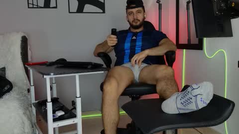 Jaxon online show from 02-12-26, 04:18