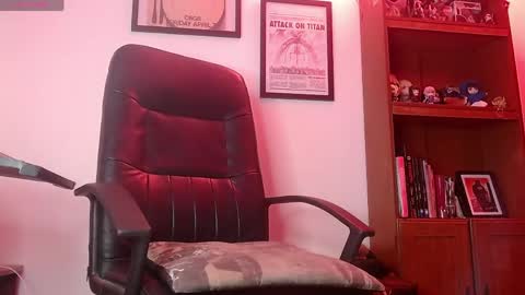 Snapshot of damian_darkside_ chatting on 06-07-26, 01:43 Damian online show from 06-07-26, 01:43