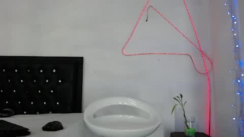 damian_hart_24cm online show from 05-18-26, 12:11
