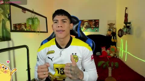 Damian online show from 04-20-26, 03:09