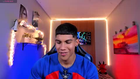 Snapshot of damian_latinxxx chatting on 07-31-26, 09:09 Damian online show from 07-31-26, 09:09