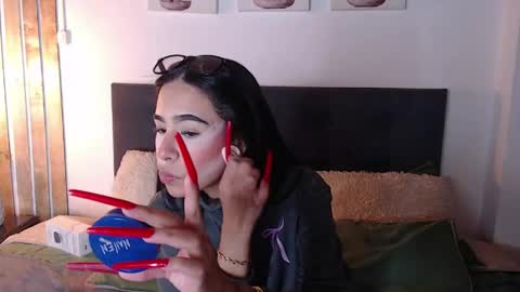 Snapshot of damian_n_lissa chatting on 05-07-26, 01:22 damian_n_lissa online show from 05-07-26, 01:22