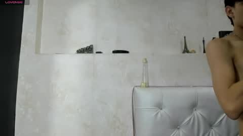 Snapshot of damian_saint chatting on 06-03-26, 03:31 damian_saint online show from 06-03-26, 03:31