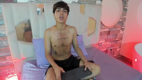 Snapshot of damian_tay chatting on 04-25-26, 01:41 damian_tay online show from 04-25-26, 01:41