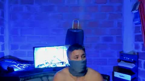 Snapshot of damian_torner chatting on 05-28-26, 10:34 Damian torner online show from 05-28-26, 10:34