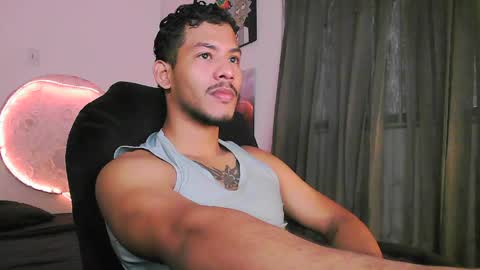 Snapshot of damiann_rees chatting on 05-13-26, 12:02 instagram damiannreed. online show from 05-13-26, 12:02