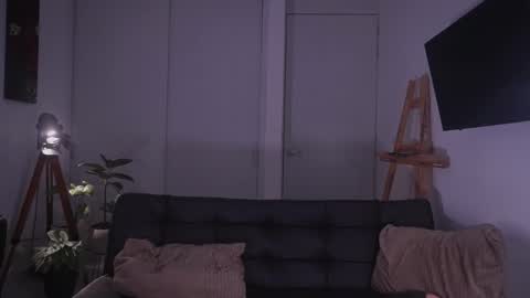 insta damn8   --------  online show from 11-29-25, 01:41