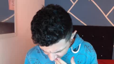 damiansexyboy69 online show from 11-18-25, 03:49