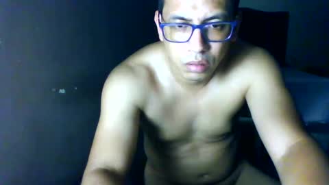 Snapshot of damnsexy0102 chatting on 09-09-25, 05:51 DamnSexy0102 online show from 09-09-25, 05:51
