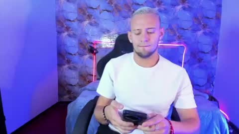 Damon bakert online show from 06-19-26, 01:59