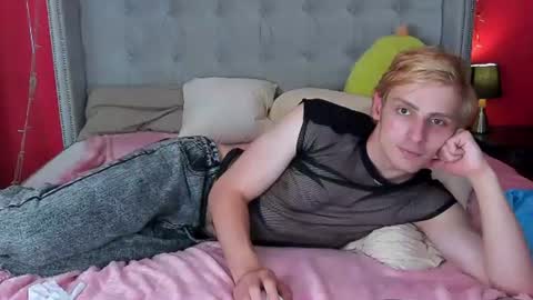 Damon online show from 07-08-26, 02:43