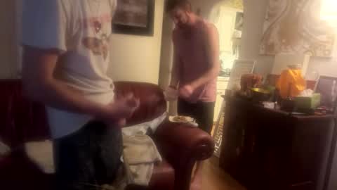 Snapshot of damontsi chatting on 03-17-26, 08:17 damontsi online show from 03-17-26, 08:17