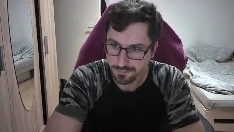 King Dan online show from 10-08-25, 07:22