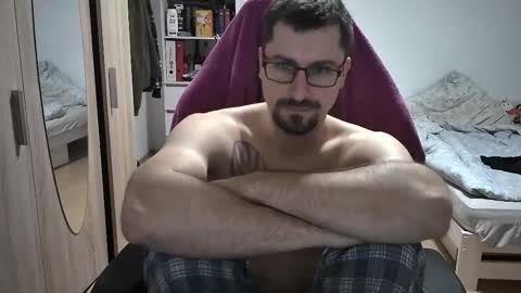 King Dan online show from 10-21-25, 07:03