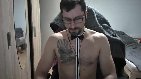 Snapshot of dan_the_man405 chatting on 05-16-26, 07:45 King Dan online show from 05-16-26, 07:45