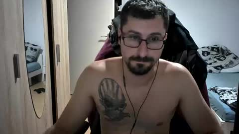 Snapshot of dan_the_man405 chatting on 07-22-26, 10:23 King Dan online show from 07-22-26, 10:23