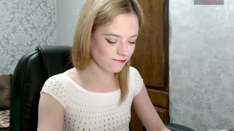 Snapshot of dana_smilex chatting on 05-05-26, 07:33 Dana SmileX online show from 05-05-26, 07:33