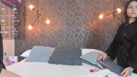    online show from 11-21-25, 12:21