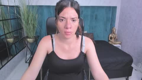 Danaa Rey online show from 01-14-26, 12:00