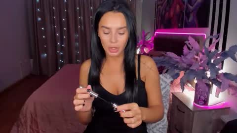 DanaMiers online show from 10-24-25, 04:09