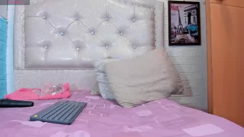 danamontana online show from 04-18-26, 07:58