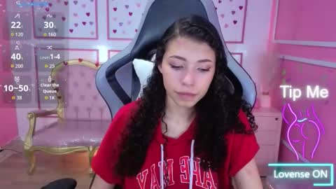 Danatella  online show from 12-18-25, 08:04