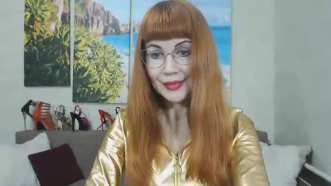 Snapshot of danceglory chatting on 05-13-26, 06:11 Danceglory online show from 05-13-26, 06:11