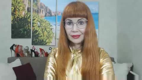 Snapshot of danceglory chatting on 05-14-26, 02:13 Danceglory online show from 05-14-26, 02:13