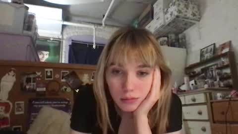 Snapshot of danceissexisbeauty2 chatting on 03-20-26, 06:07 Your submissive patient online show from 03-20-26, 06:07