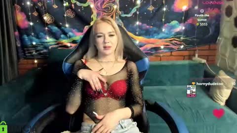 dances_queen online show from 03-13-26, 11:00
