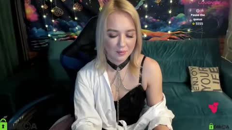 dances_queen online show from 03-31-26, 07:09