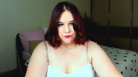 Snapshot of dancingsurprise chatting on 06-24-26, 03:16 Olivia online show from 06-24-26, 03:16