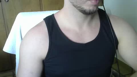 Snapshot of dandanillo chatting on 10-25-25, 02:46 Dan online show from 10-25-25, 02:46