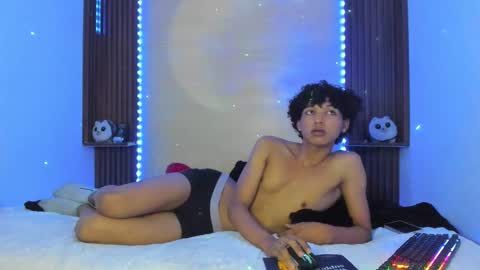 Dandy wolf online show from 12-07-24, 11:45