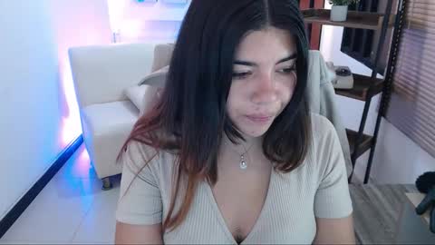 Veronica online show from 09-20-25, 11:55