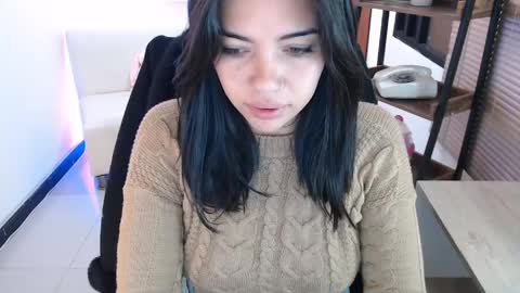 Snapshot of dangel_noir6 chatting on 04-22-26, 11:56 Veronica online show from 04-22-26, 11:56