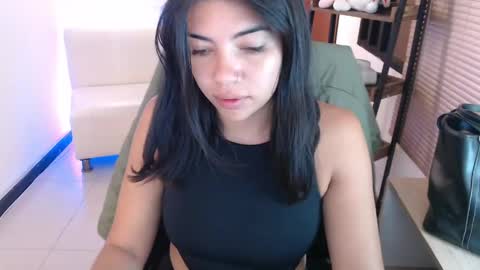 Snapshot of dangel_noir6 chatting on 05-25-26, 12:00 Veronica online show from 05-25-26, 12:00