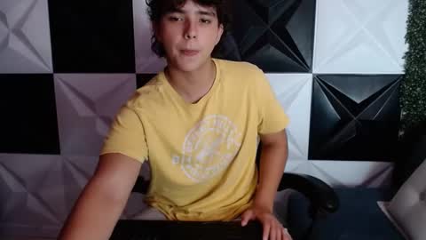 Snapshot of dani_cumboy chatting on 01-05-25, 04:36 dani_cumboy online show from 01-05-25, 04:36