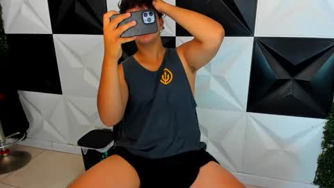 Snapshot of dani_cumboy chatting on 10-22-25, 02:06 dani_cumboy online show from 10-22-25, 02:06