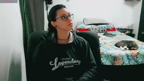 dani y jocelyn online show from 09-18-25, 06:43