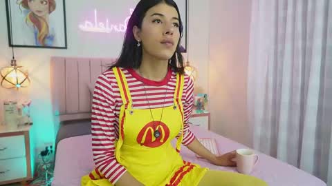 Snapshot of dani_parkerr chatting on 05-29-26, 04:27 online show from 05-29-26, 04:27
