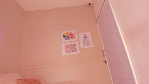 Snapshot of dani_skinny_ chatting on 11-07-25, 11:32 Hi I am Dani online show from 11-07-25, 11:32