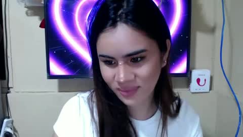 Snapshot of danica_wild chatting on 06-18-26, 01:17 Danica online show from 06-18-26, 01:17