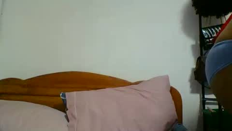 danie80704 online show from 10-23-25, 03:11