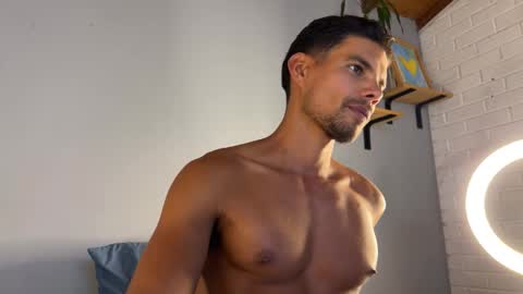 Snapshot of daniel0910s chatting on 01-25-25, 06:35 Daniel  online show from 01-25-25, 06:35