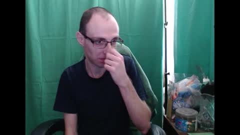 Snapshot of daniel9121 chatting on 03-27-26, 09:53 Daniel9121 online show from 03-27-26, 09:53